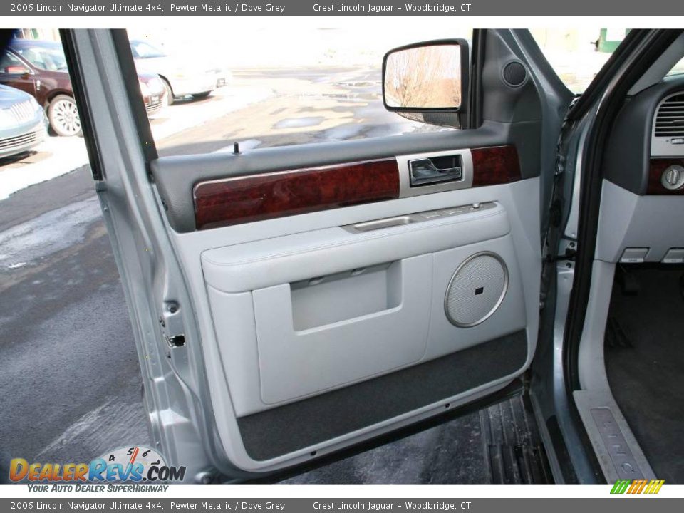 2006 Lincoln Navigator Ultimate 4x4 Pewter Metallic / Dove Grey Photo #11