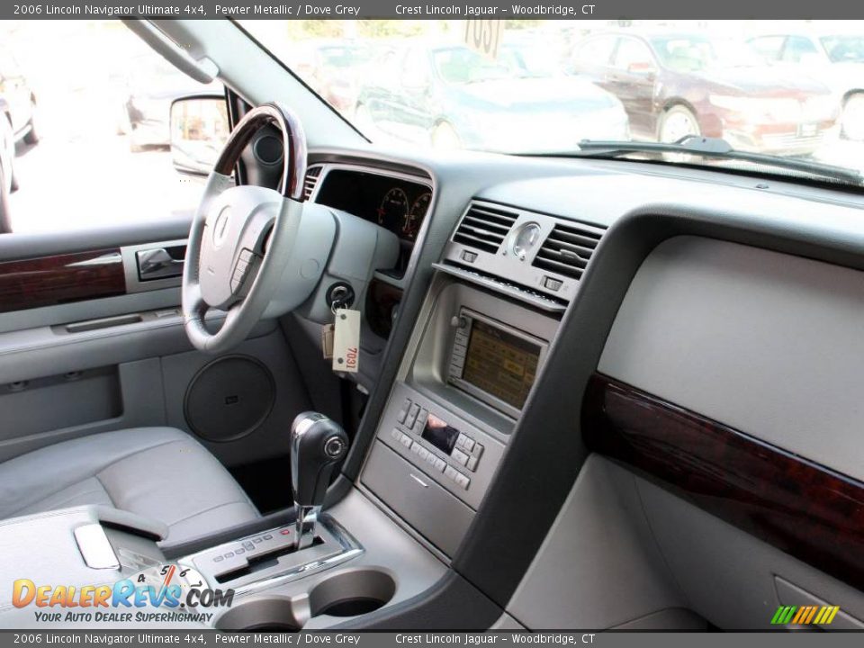 2006 Lincoln Navigator Ultimate 4x4 Pewter Metallic / Dove Grey Photo #13