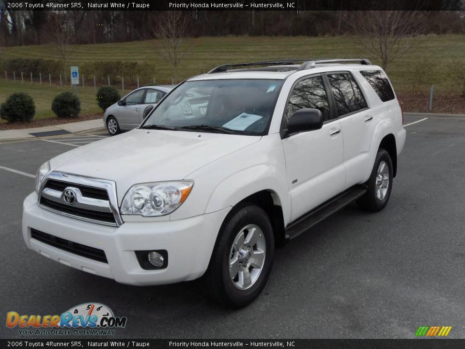 2006 Toyota 4Runner SR5 Natural White / Taupe Photo #1