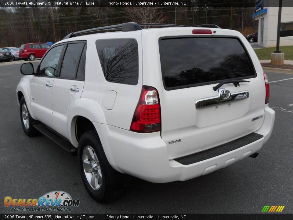 2006 Toyota 4Runner SR5 Natural White / Taupe Photo #2