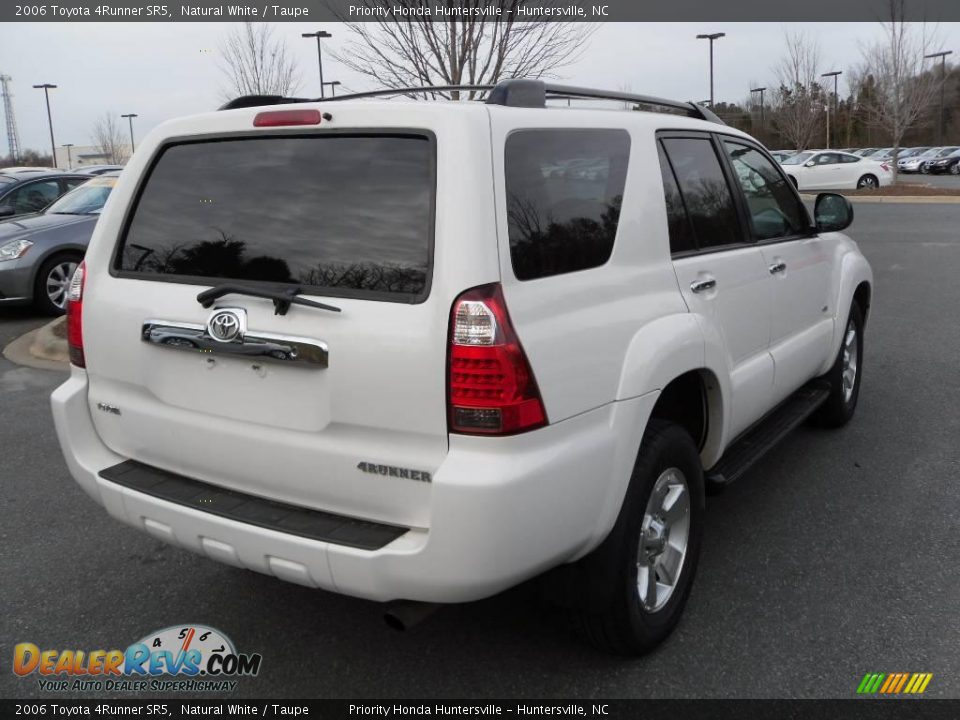 2006 Toyota 4Runner SR5 Natural White / Taupe Photo #4