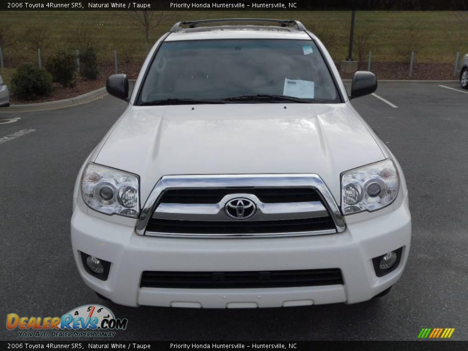 2006 Toyota 4Runner SR5 Natural White / Taupe Photo #6