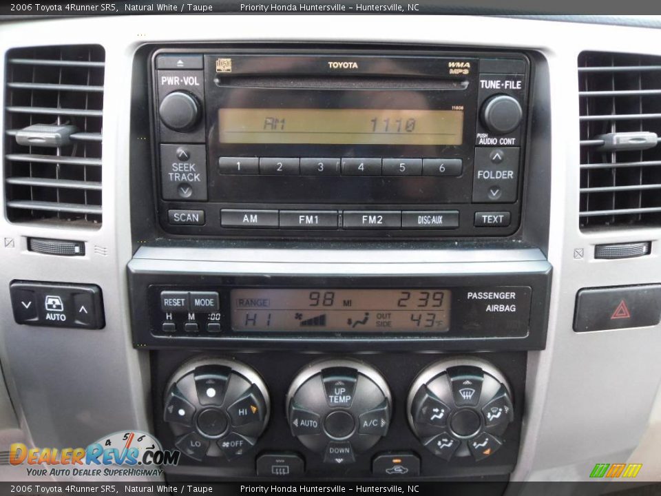 2006 Toyota 4Runner SR5 Natural White / Taupe Photo #24
