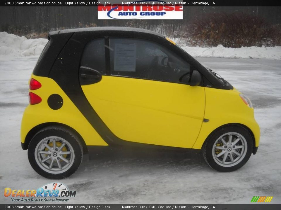 2008 Smart fortwo passion coupe Light Yellow / Design Black Photo #1