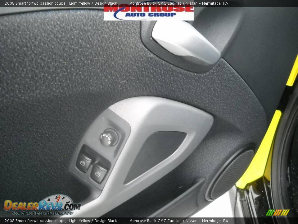 2008 Smart fortwo passion coupe Light Yellow / Design Black Photo #26
