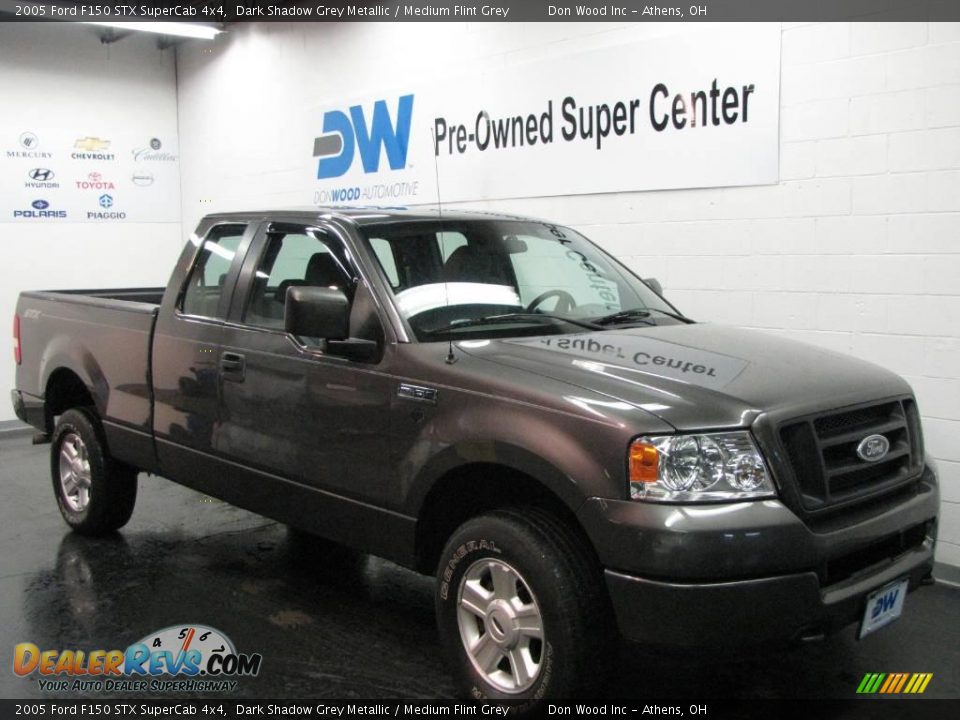 2005 Ford F150 STX SuperCab 4x4 Dark Shadow Grey Metallic / Medium Flint Grey Photo #1