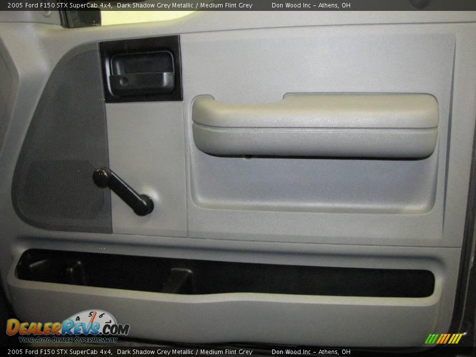2005 Ford F150 STX SuperCab 4x4 Dark Shadow Grey Metallic / Medium Flint Grey Photo #16