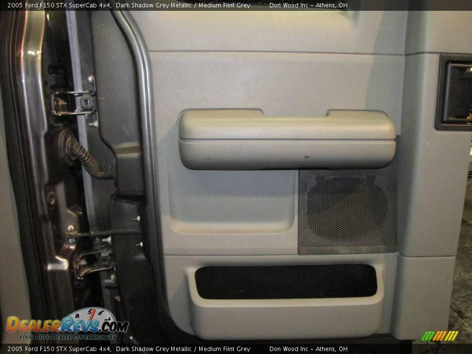 2005 Ford F150 STX SuperCab 4x4 Dark Shadow Grey Metallic / Medium Flint Grey Photo #18
