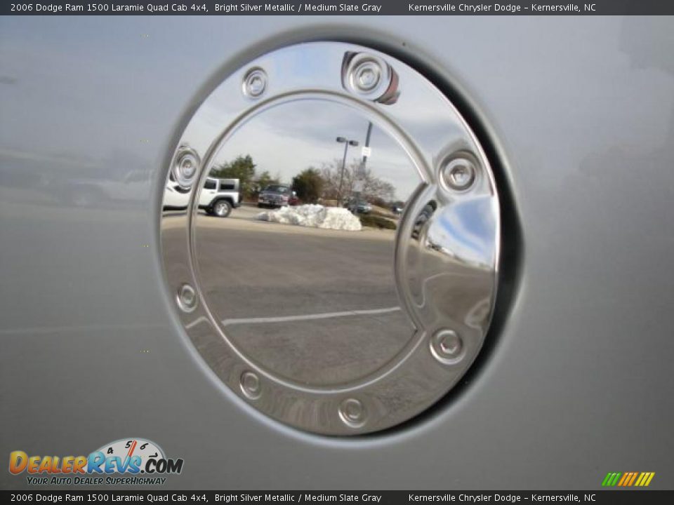 2006 Dodge Ram 1500 Laramie Quad Cab 4x4 Bright Silver Metallic / Medium Slate Gray Photo #16