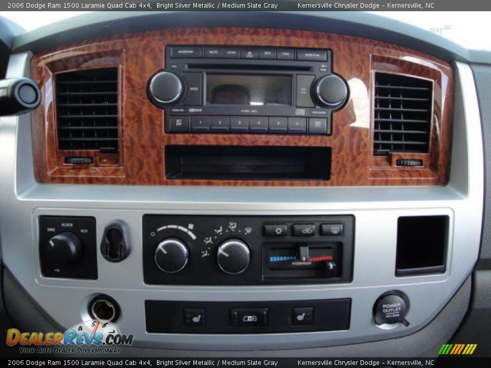 2006 Dodge Ram 1500 Laramie Quad Cab 4x4 Bright Silver Metallic / Medium Slate Gray Photo #26