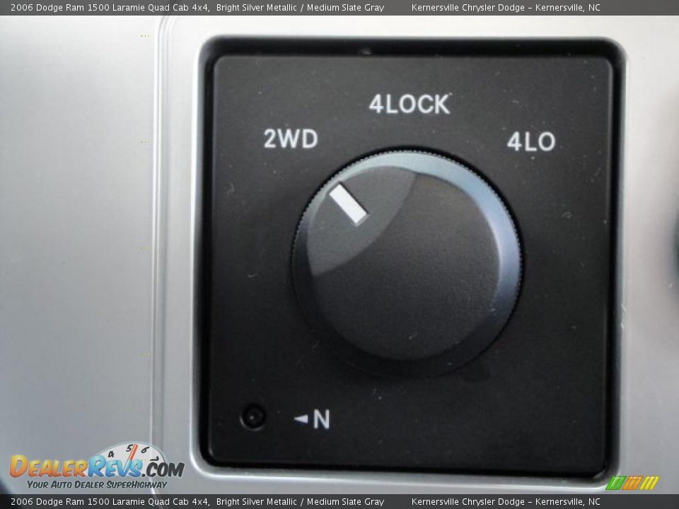 2006 Dodge Ram 1500 Laramie Quad Cab 4x4 Bright Silver Metallic / Medium Slate Gray Photo #30