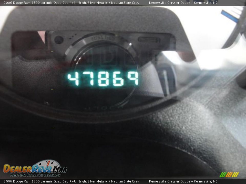 2006 Dodge Ram 1500 Laramie Quad Cab 4x4 Bright Silver Metallic / Medium Slate Gray Photo #34