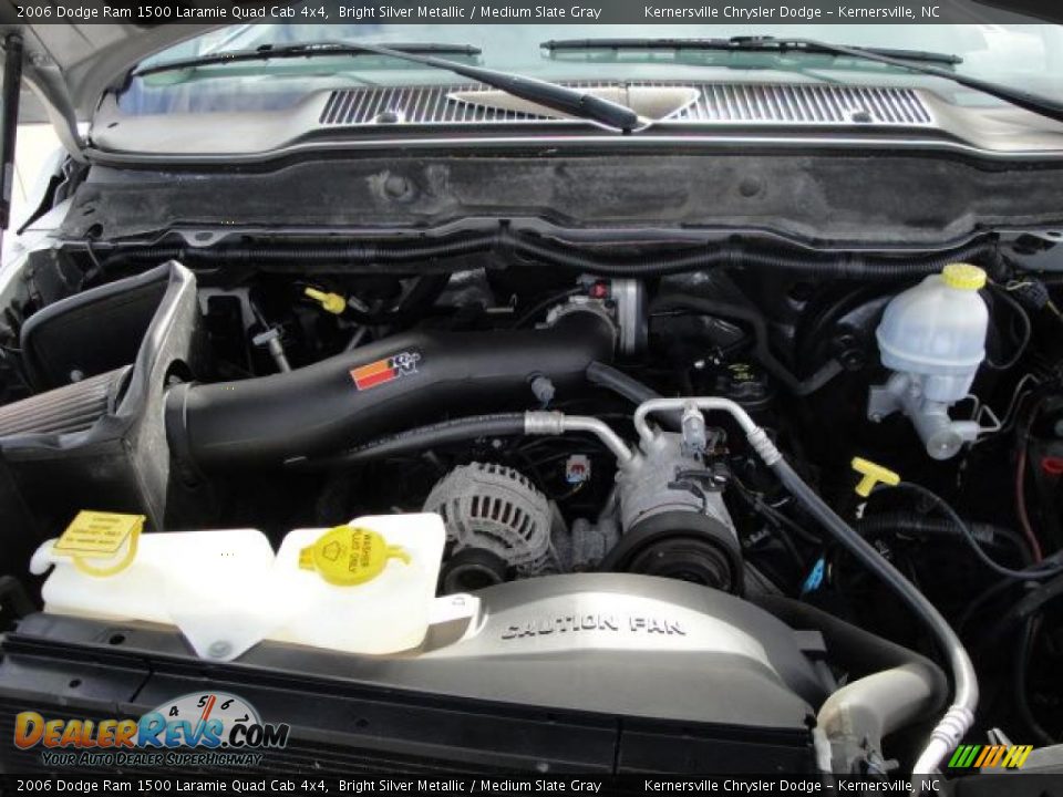 2006 Dodge Ram 1500 Laramie Quad Cab 4x4 Bright Silver Metallic / Medium Slate Gray Photo #36