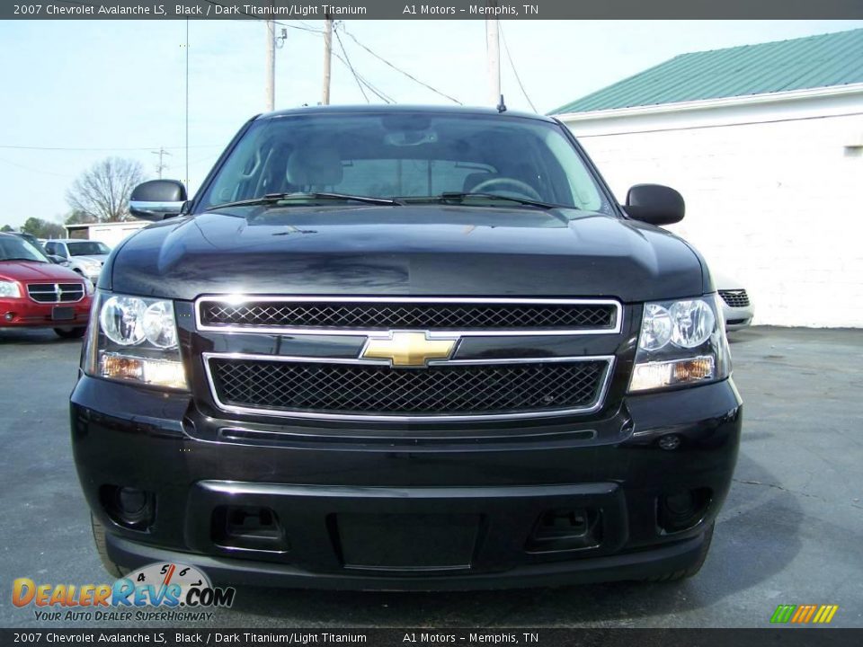 2007 Chevrolet Avalanche LS Black / Dark Titanium/Light Titanium Photo #2