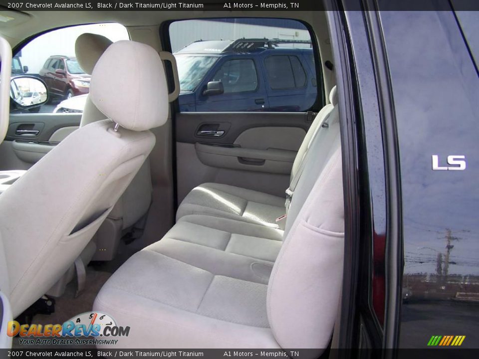 2007 Chevrolet Avalanche LS Black / Dark Titanium/Light Titanium Photo #6