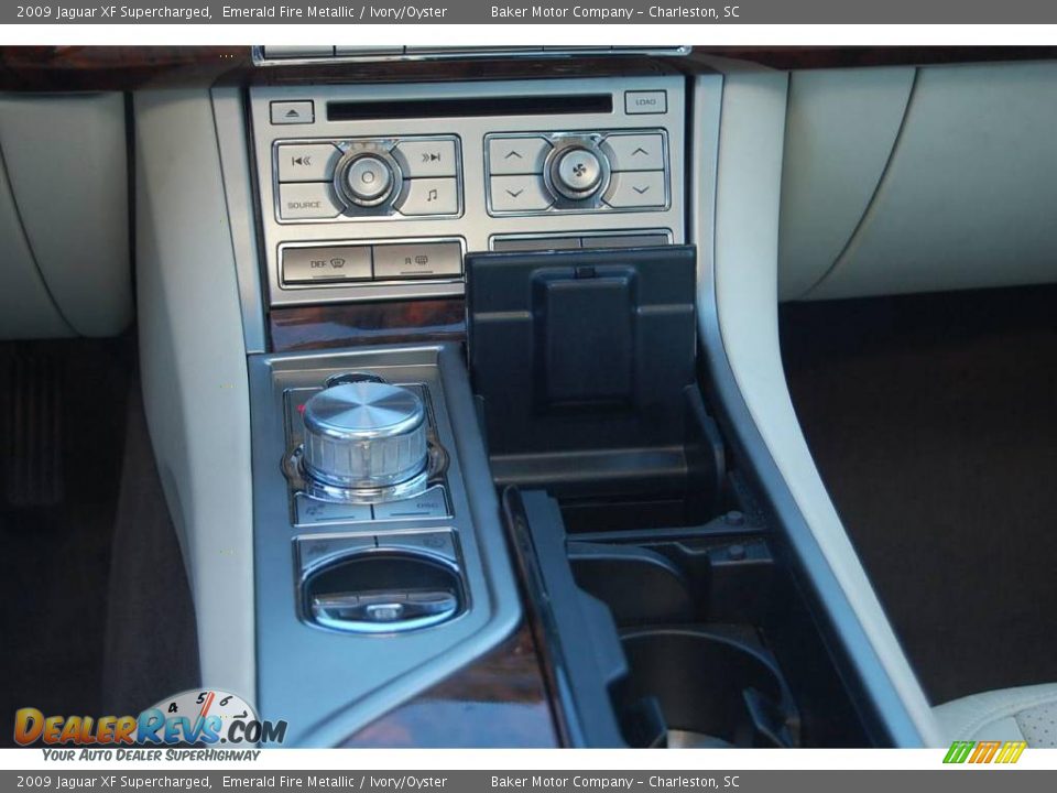 2009 Jaguar XF Supercharged Emerald Fire Metallic / Ivory/Oyster Photo #4
