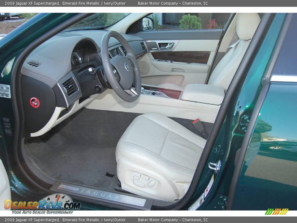 2009 Jaguar XF Supercharged Emerald Fire Metallic / Ivory/Oyster Photo #6
