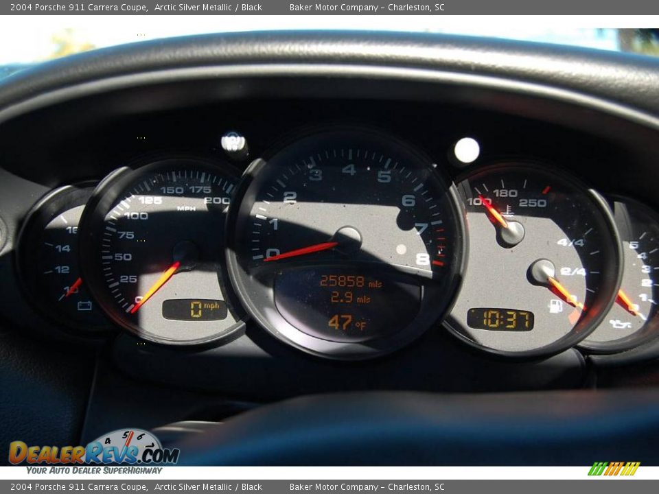 2004 Porsche 911 Carrera Coupe Arctic Silver Metallic / Black Photo #25