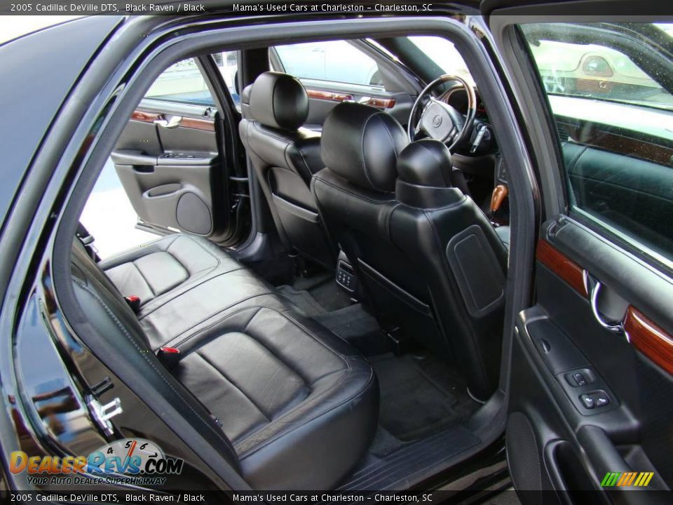 2005 Cadillac DeVille DTS Black Raven / Black Photo #13
