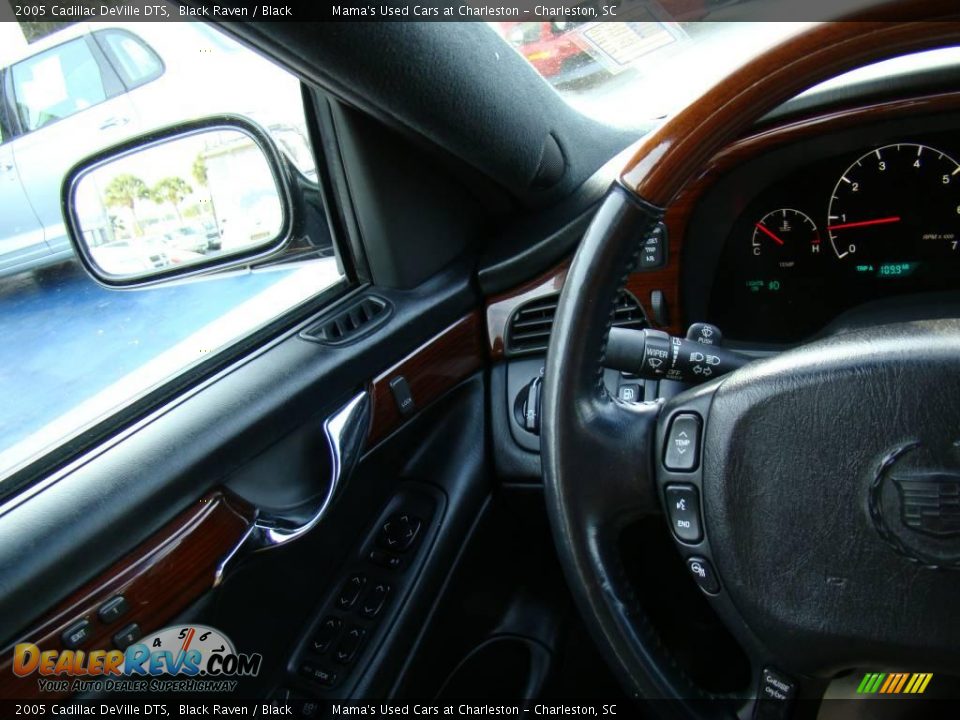 2005 Cadillac DeVille DTS Black Raven / Black Photo #18