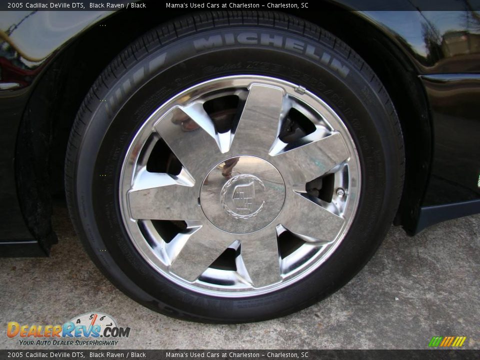 2005 Cadillac DeVille DTS Black Raven / Black Photo #29