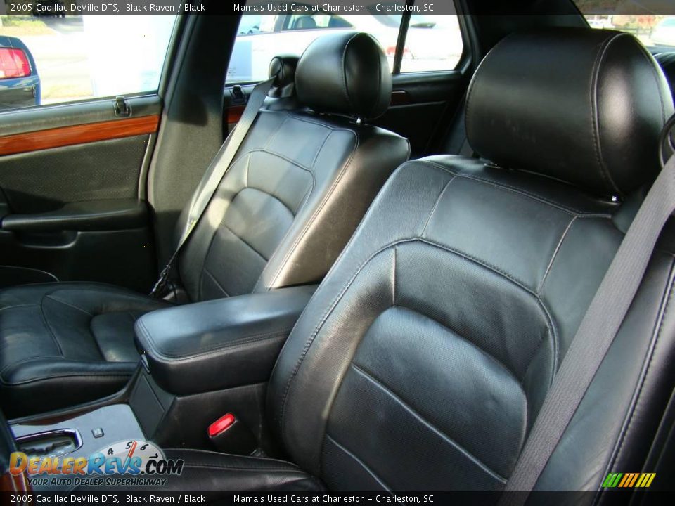 2005 Cadillac DeVille DTS Black Raven / Black Photo #34