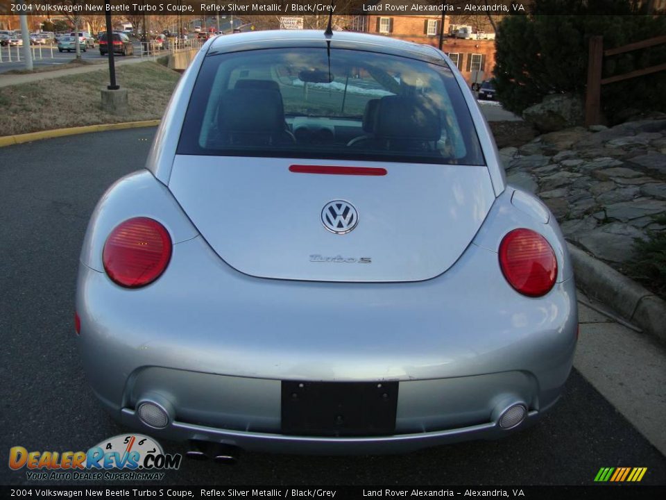 2004 Volkswagen New Beetle Turbo S Coupe Reflex Silver Metallic / Black/Grey Photo #4