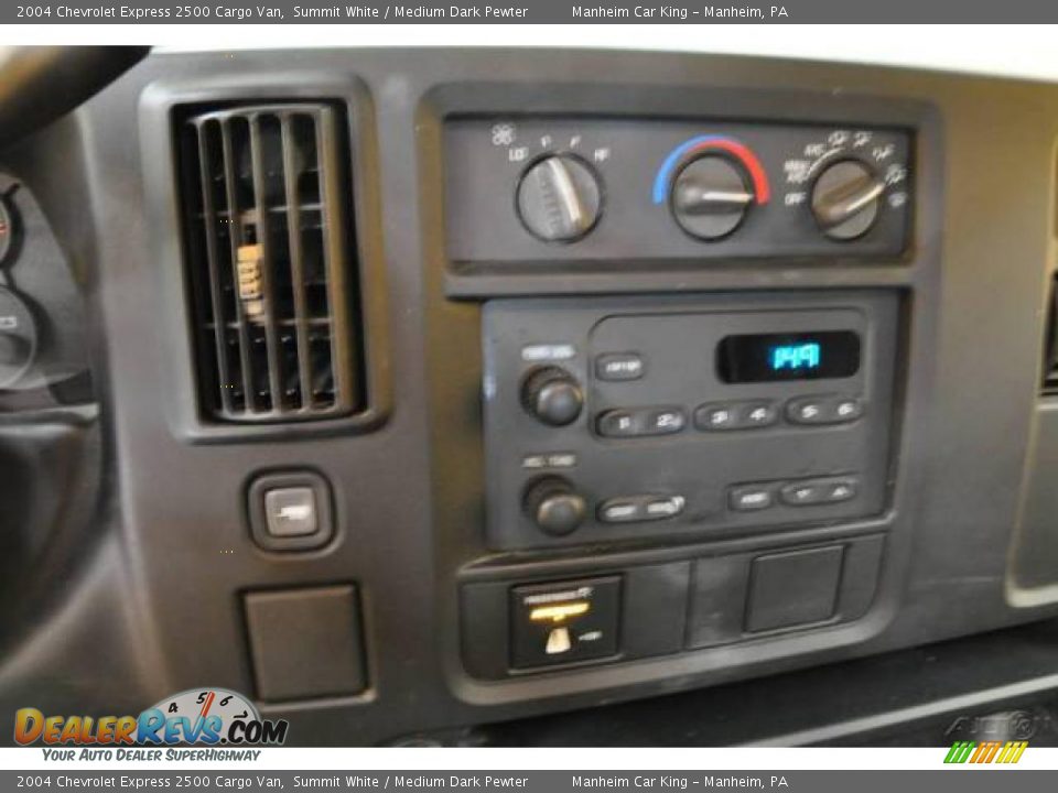 2004 Chevrolet Express 2500 Cargo Van Summit White / Medium Dark Pewter Photo #9