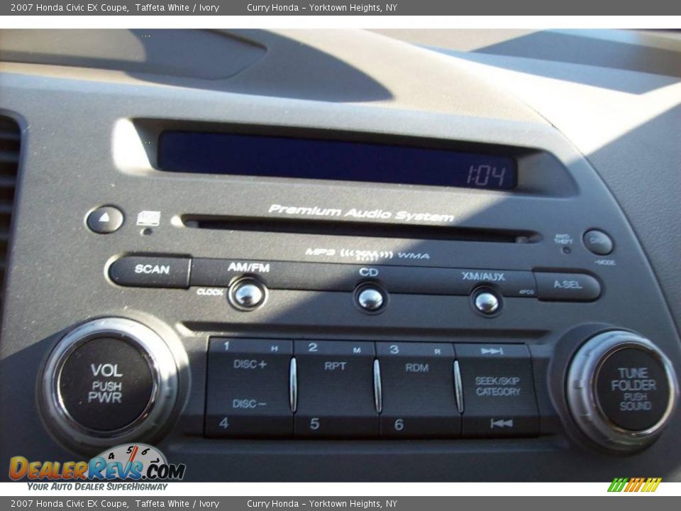 2007 Honda Civic EX Coupe Taffeta White / Ivory Photo #17