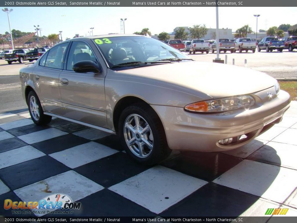 2003 Oldsmobile Alero GLS Sedan Sandstone Metallic / Neutral Photo #5