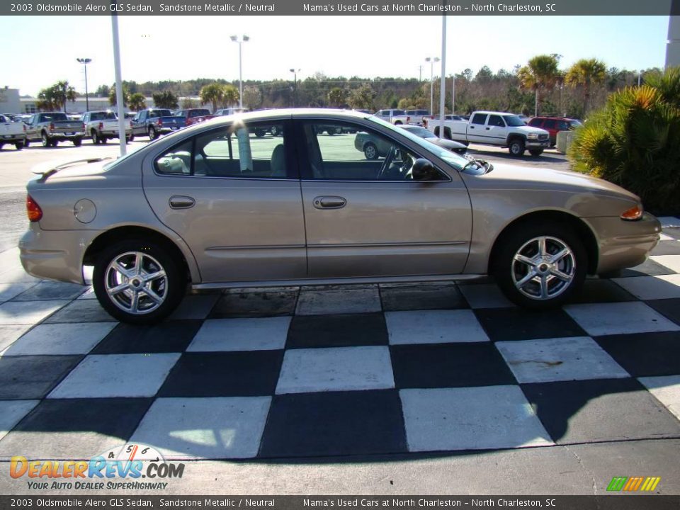 2003 Oldsmobile Alero GLS Sedan Sandstone Metallic / Neutral Photo #6