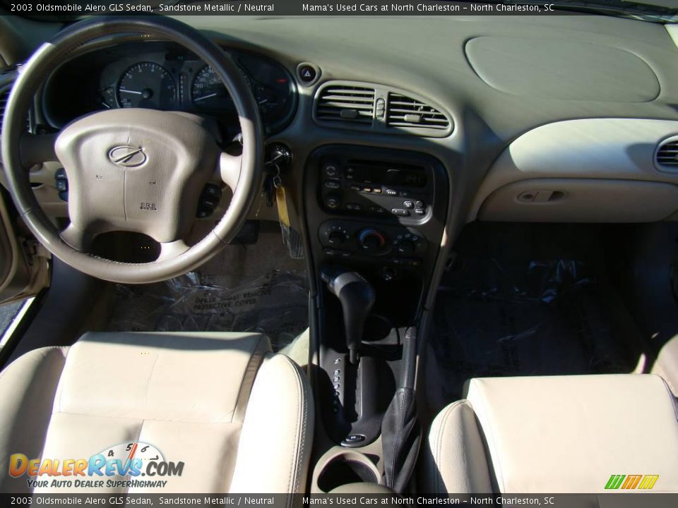 2003 Oldsmobile Alero GLS Sedan Sandstone Metallic / Neutral Photo #15
