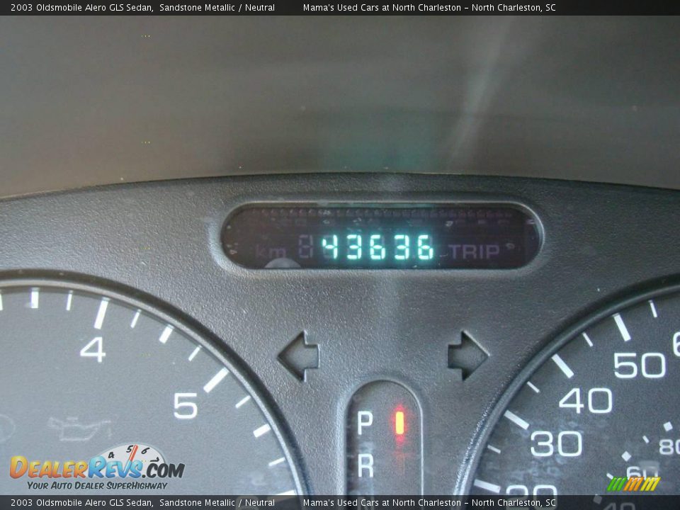 2003 Oldsmobile Alero GLS Sedan Sandstone Metallic / Neutral Photo #25