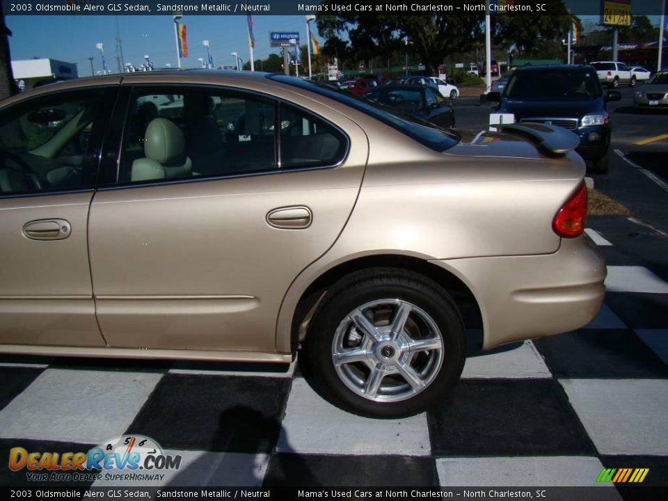 2003 Oldsmobile Alero GLS Sedan Sandstone Metallic / Neutral Photo #30