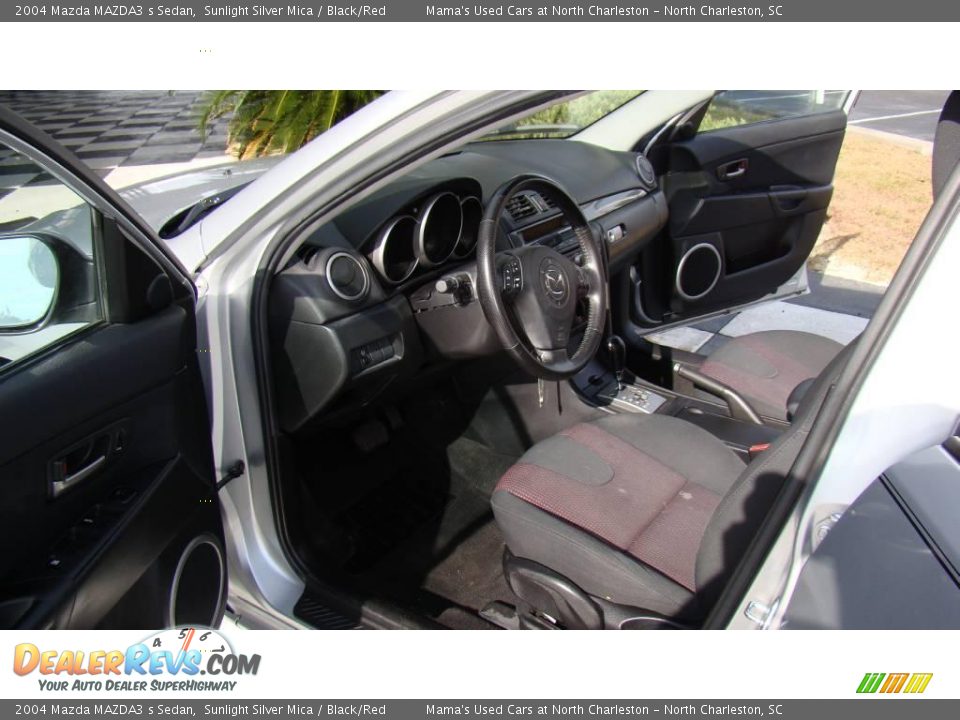 2004 Mazda MAZDA3 s Sedan Sunlight Silver Mica / Black/Red Photo #10