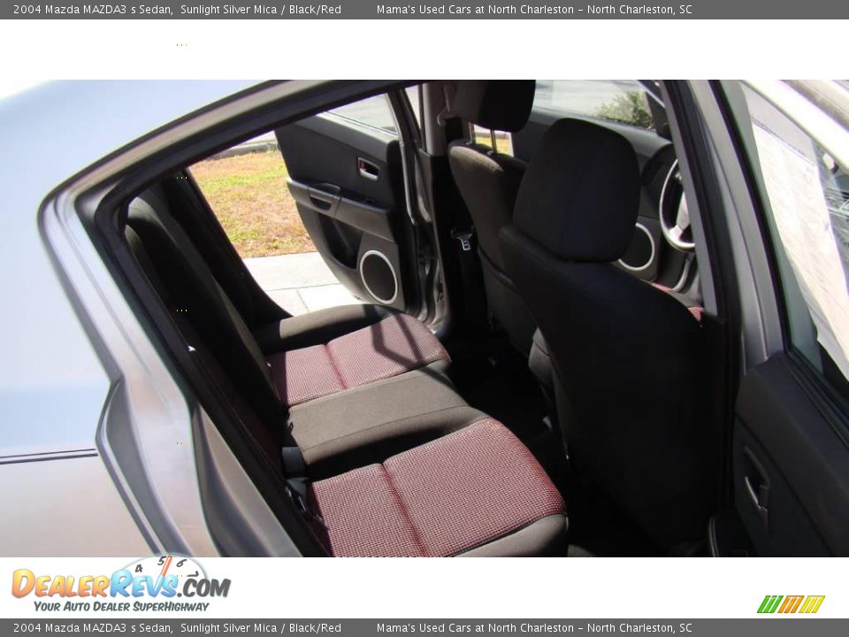 2004 Mazda MAZDA3 s Sedan Sunlight Silver Mica / Black/Red Photo #13