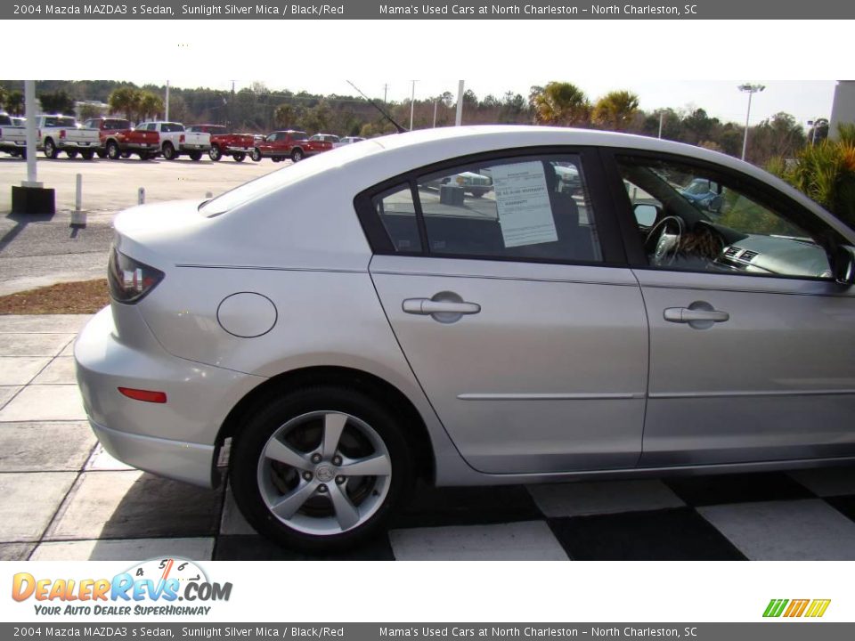 2004 Mazda MAZDA3 s Sedan Sunlight Silver Mica / Black/Red Photo #31