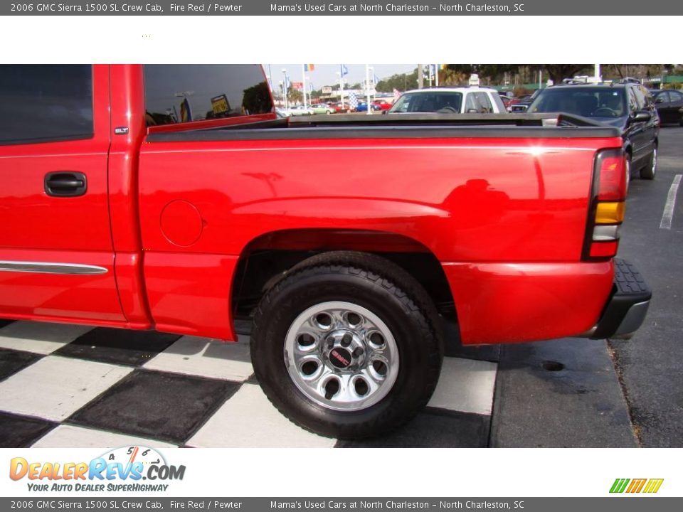 2006 GMC Sierra 1500 SL Crew Cab Fire Red / Pewter Photo #32