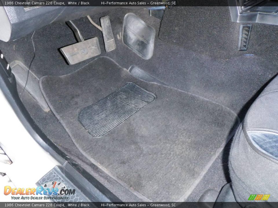1986 Chevrolet Camaro Z28 Coupe White / Black Photo #35