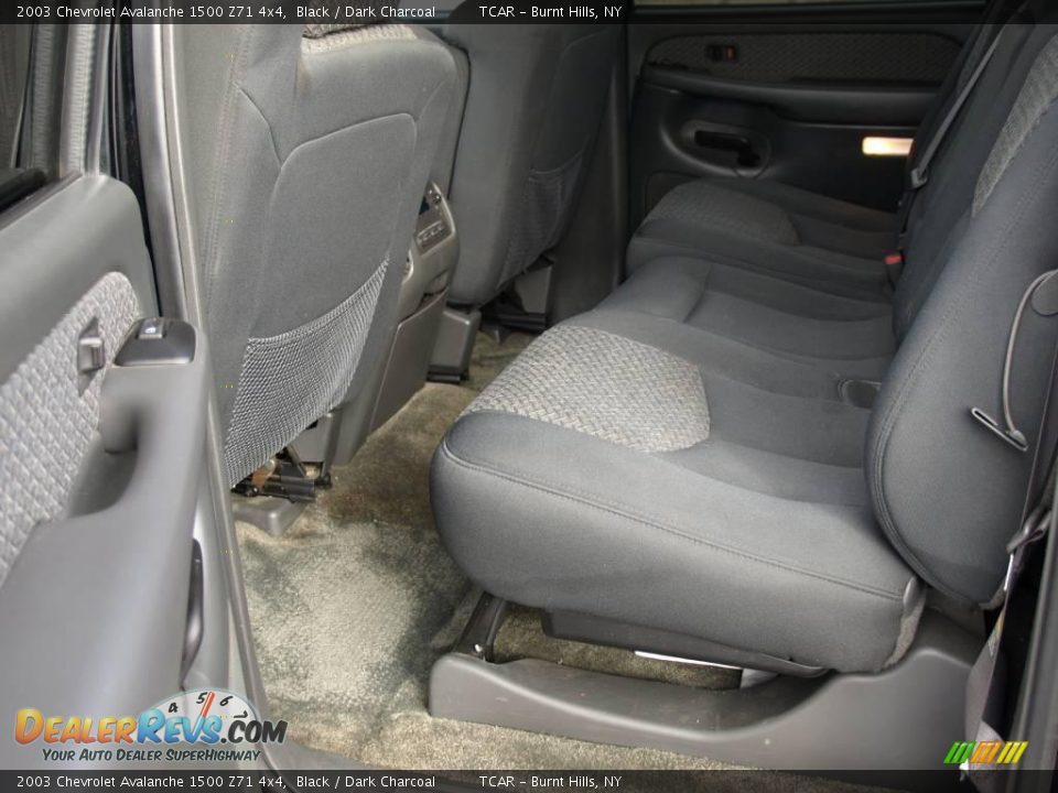 2003 Chevrolet Avalanche 1500 Z71 4x4 Black / Dark Charcoal Photo #9