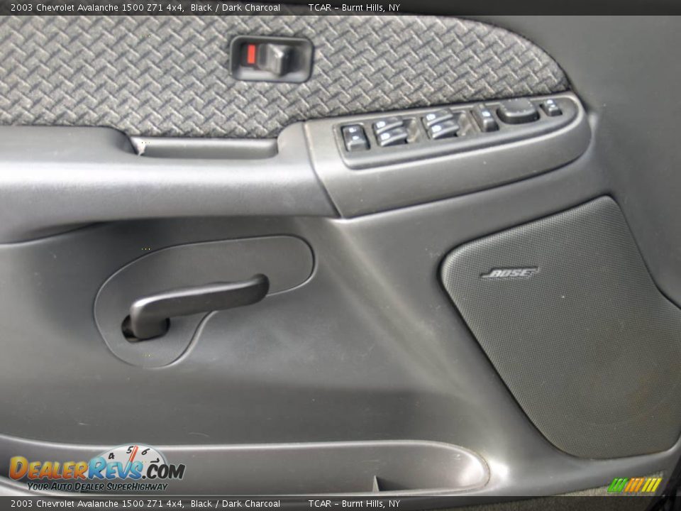 2003 Chevrolet Avalanche 1500 Z71 4x4 Black / Dark Charcoal Photo #10