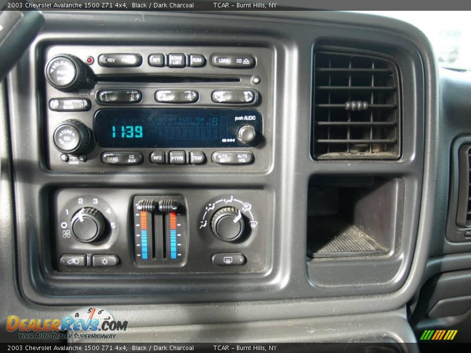 2003 Chevrolet Avalanche 1500 Z71 4x4 Black / Dark Charcoal Photo #11