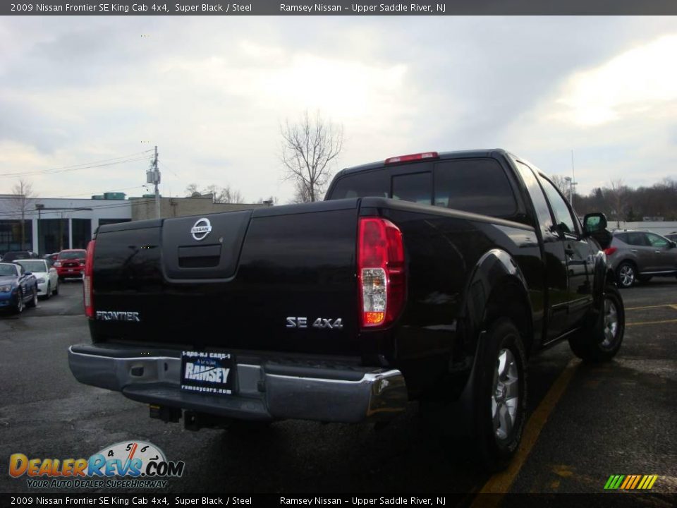 2009 Nissan Frontier SE King Cab 4x4 Super Black / Steel Photo #9