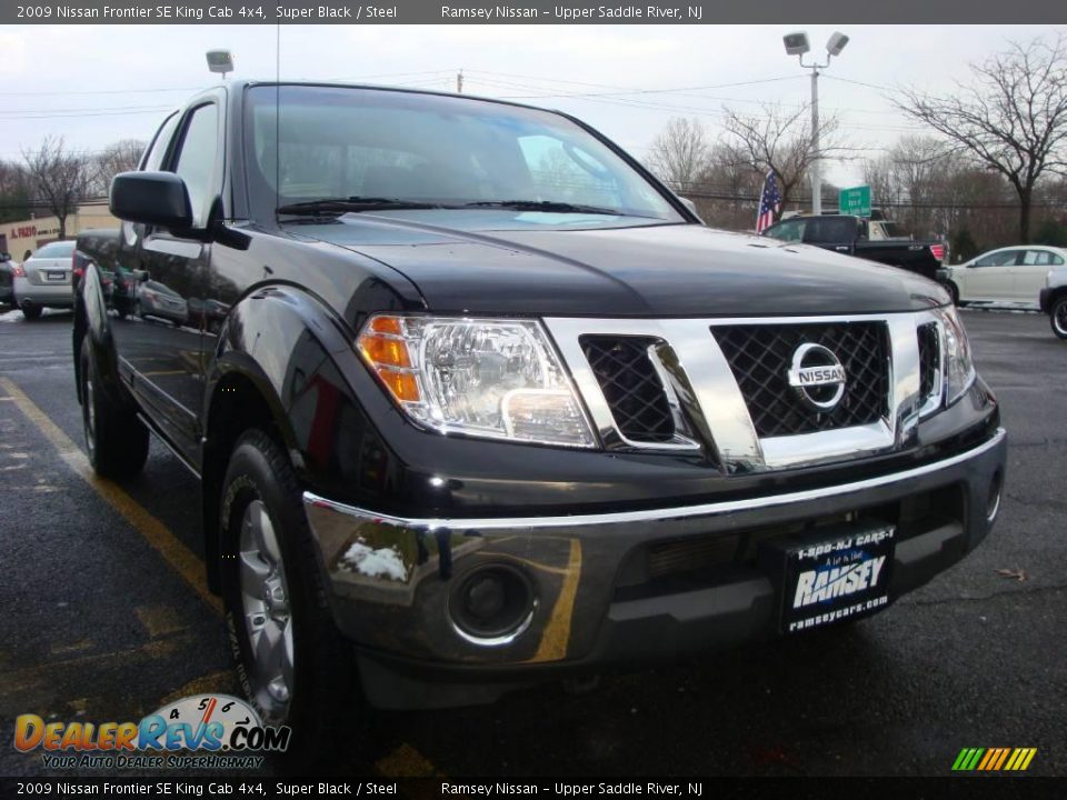 2009 Nissan Frontier SE King Cab 4x4 Super Black / Steel Photo #14