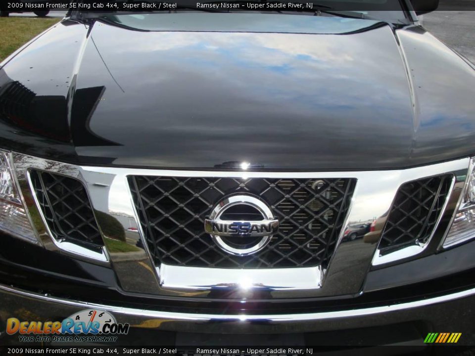2009 Nissan Frontier SE King Cab 4x4 Super Black / Steel Photo #15