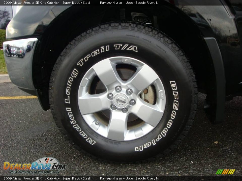 2009 Nissan Frontier SE King Cab 4x4 Super Black / Steel Photo #23