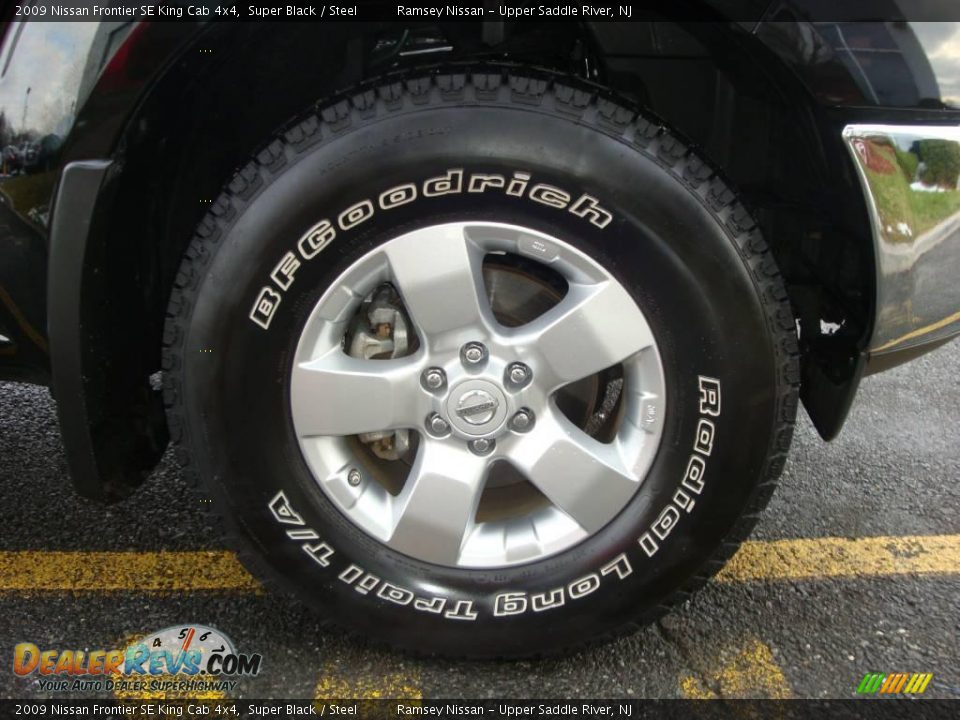 2009 Nissan Frontier SE King Cab 4x4 Super Black / Steel Photo #26