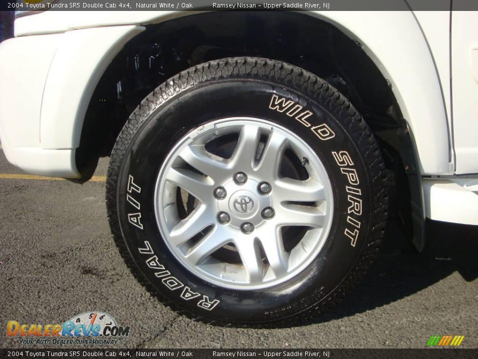 2004 Toyota Tundra SR5 Double Cab 4x4 Natural White / Oak Photo #24