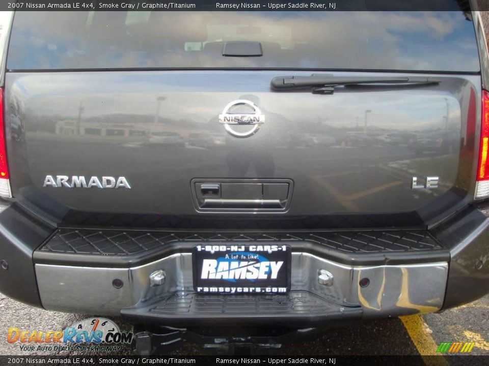 2007 Nissan Armada LE 4x4 Smoke Gray / Graphite/Titanium Photo #18
