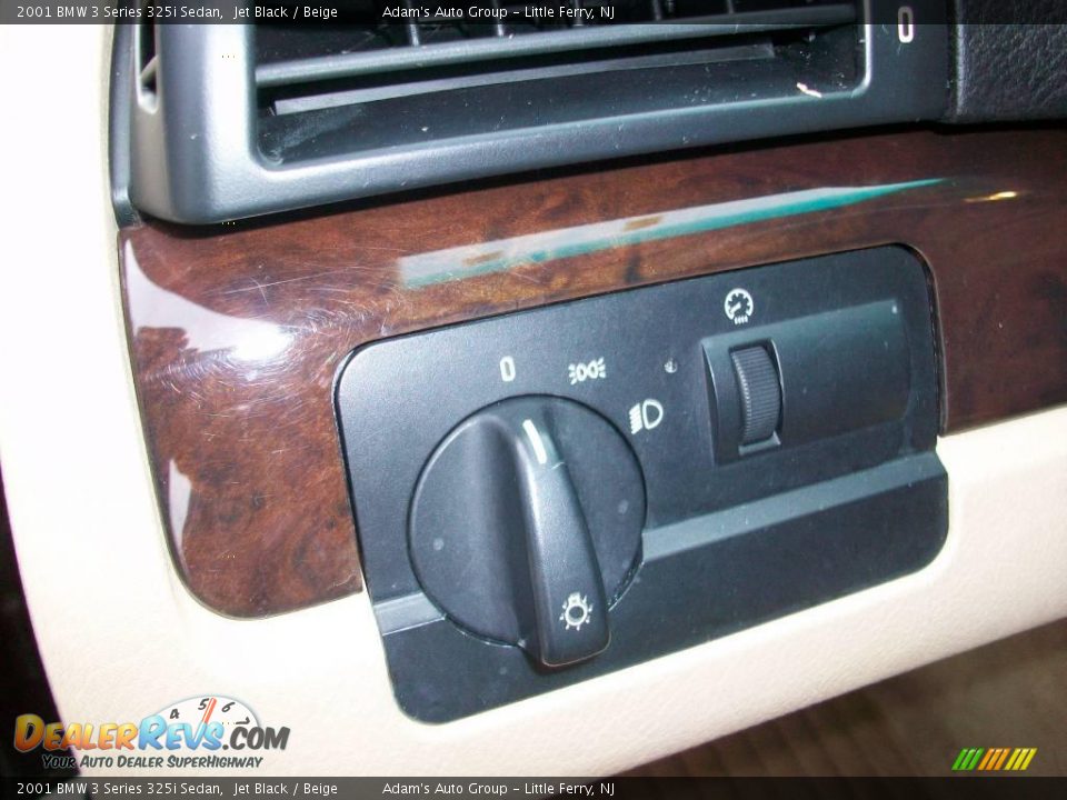 2001 BMW 3 Series 325i Sedan Jet Black / Beige Photo #11